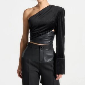 Maniere De Voir One Sleeve Velour Wrap Top - Black - US 4 NWT